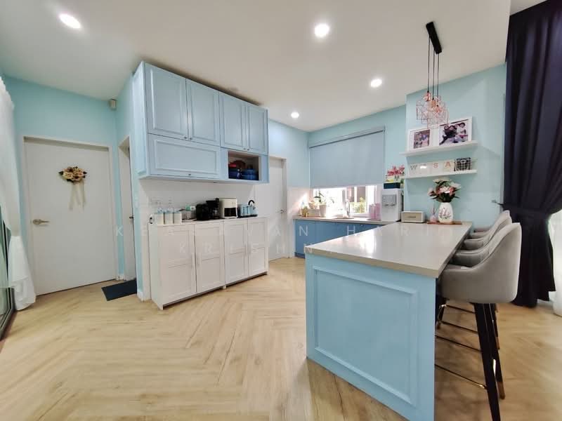 For Sale - Parkfield Residences
