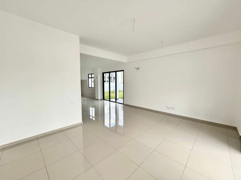 2-storey Terraced House for Sale in Bandar Dato Onn (Tebrau) - Amber Hew - PropertyGuru.com.my
