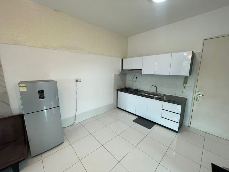 Servis Apartment untuk Disewa di Sky Loft Premium Suites - Phelicia Lee - Kitchen - PropertyGuru.com.my