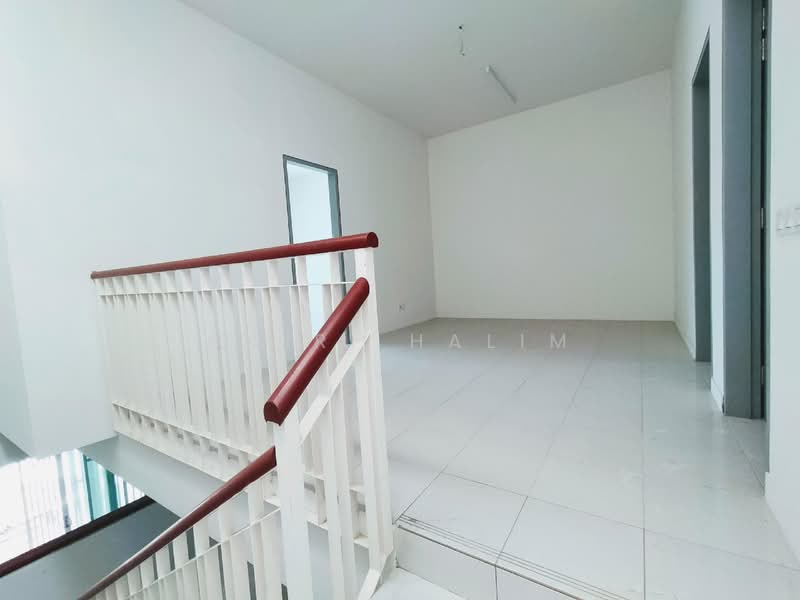 2-storey Terraced House for Sale in Bandar Saujana Putra (Tanjong Duabelas) - Hairi Halim - PropertyGuru.com.my