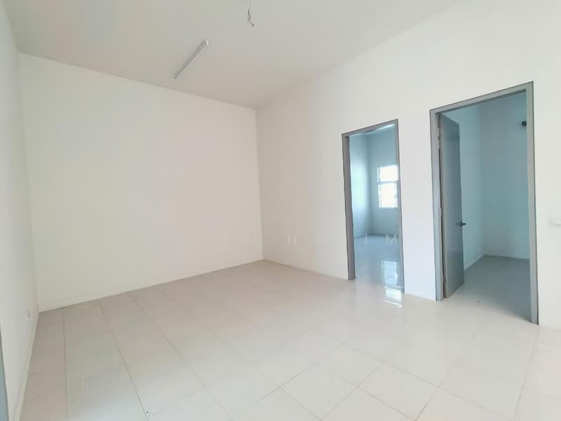 2-storey Terraced House for Sale in Bandar Saujana Putra (Tanjong Duabelas) - Hairi Halim - PropertyGuru.com.my
