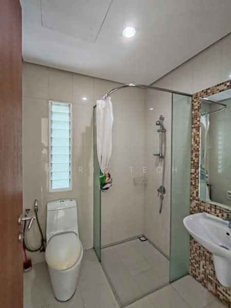 Condominium for Sale at Central Park condominium - Chris Teoh - Bathroom - PropertyGuru.com.my