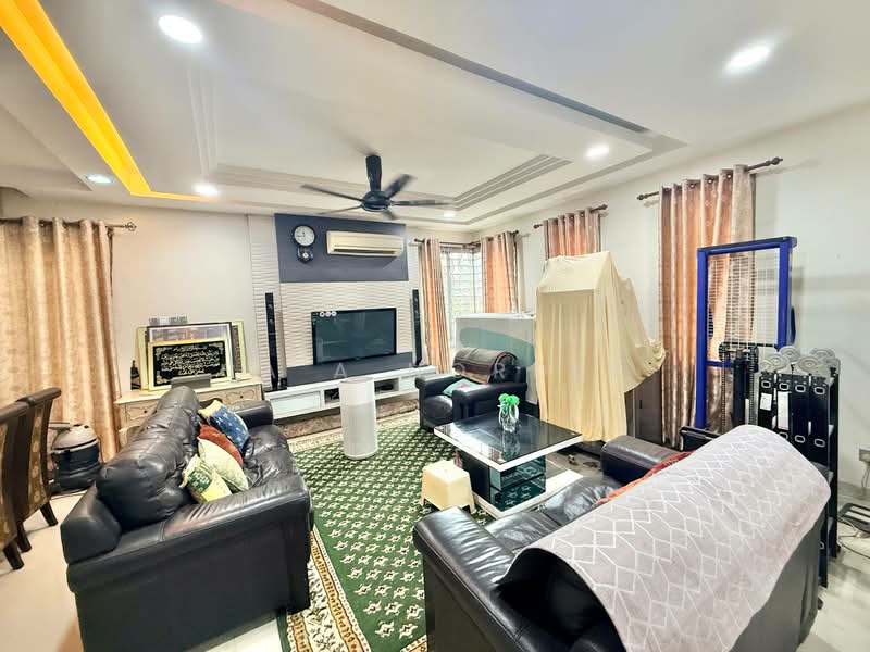 Rumah Banglo untuk Dijual di Aman Perdana (Kapar) - Sa'a Nordin - Living Room - PropertyGuru.com.my