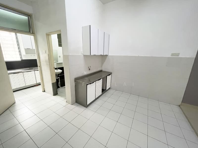 2-storey Terraced House for Rent in Jade Hills (Kajang) - Eiffel Lai - Kitchen - PropertyGuru.com.my