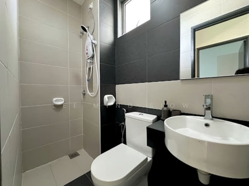 Service Residence for Sale at Vida Heights - Lee Ming Siow - Bathroom - PropertyGuru.com.my