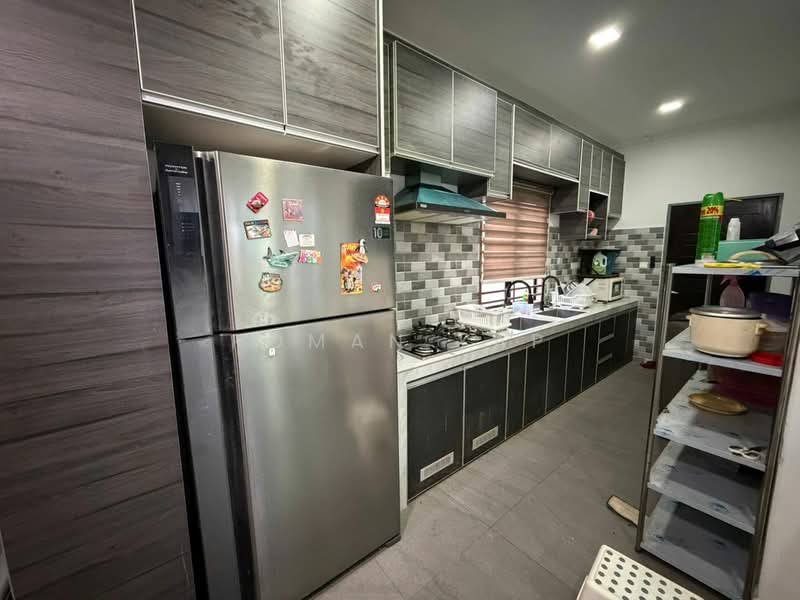Rumah Berkembar untuk Dijual di Antara Gapi (Ulu Yam) - Roman Yap - Kitchen - PropertyGuru.com.my