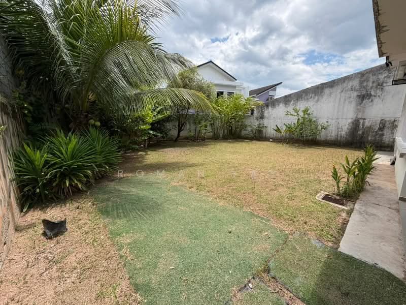 Rumah Berkembar untuk Dijual di Antara Gapi (Ulu Yam) - Roman Yap - Garden - PropertyGuru.com.my