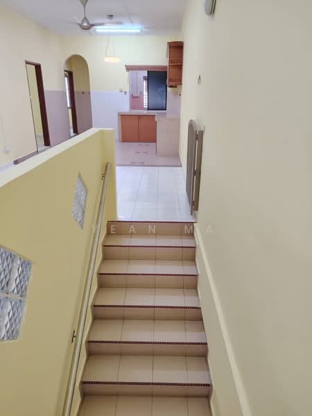 Townhouse for Rent in Rawang (Selangor) - Yean Ma - Kitchen - PropertyGuru.com.my