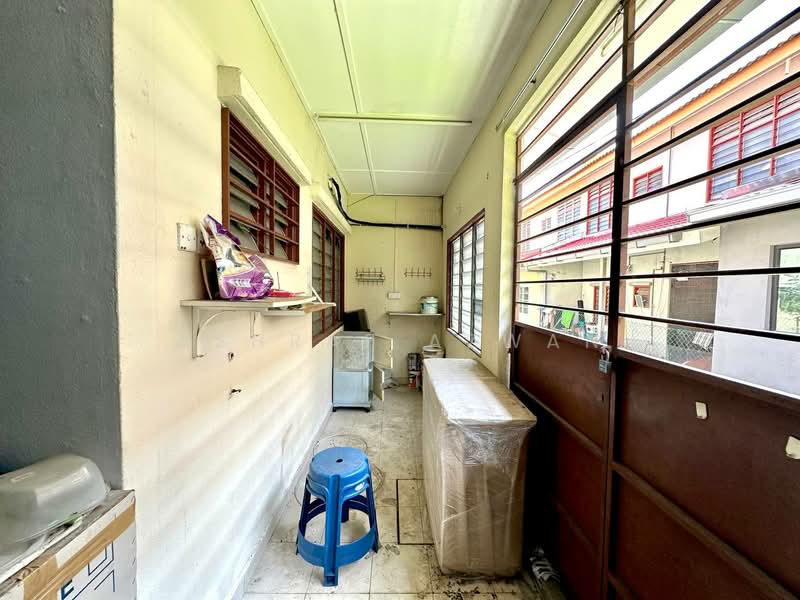 Rumah Teres 2 Tingkat untuk Dijual di Kajang (Selangor) - Ashraf Azwan - Balcony - PropertyGuru.com.my