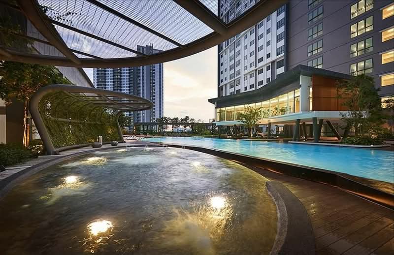 Servis Apartment untuk Disewa di M Centura - Sara Tan - Pool - PropertyGuru.com.my