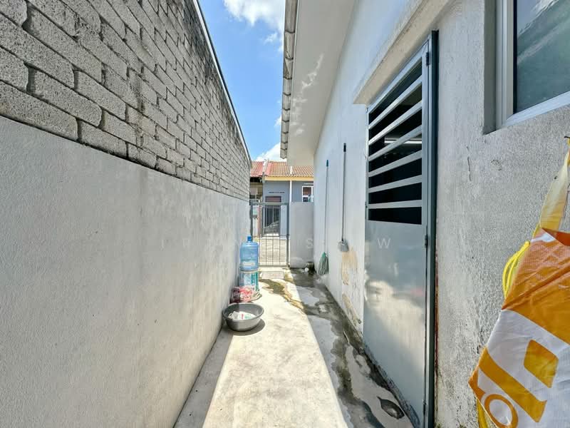 Rumah Teres 1 Tingkat untuk Dijual di Taman Desa Cempaka 3 (Nilai) - Irene Siew - Exterior - PropertyGuru.com.my