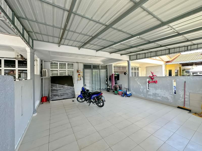 Rumah Teres 1 Tingkat untuk Dijual di Taman Desa Cempaka 3 (Nilai) - Irene Siew - Exterior - PropertyGuru.com.my