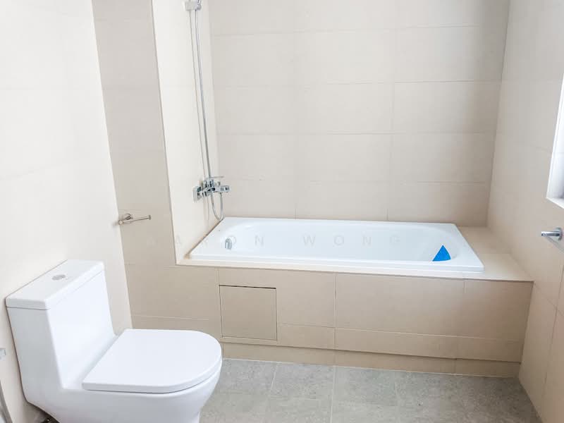 Semi-Detached House for Sale in Shah Alam (Selangor) - Aaron Wong - Bathroom - PropertyGuru.com.my