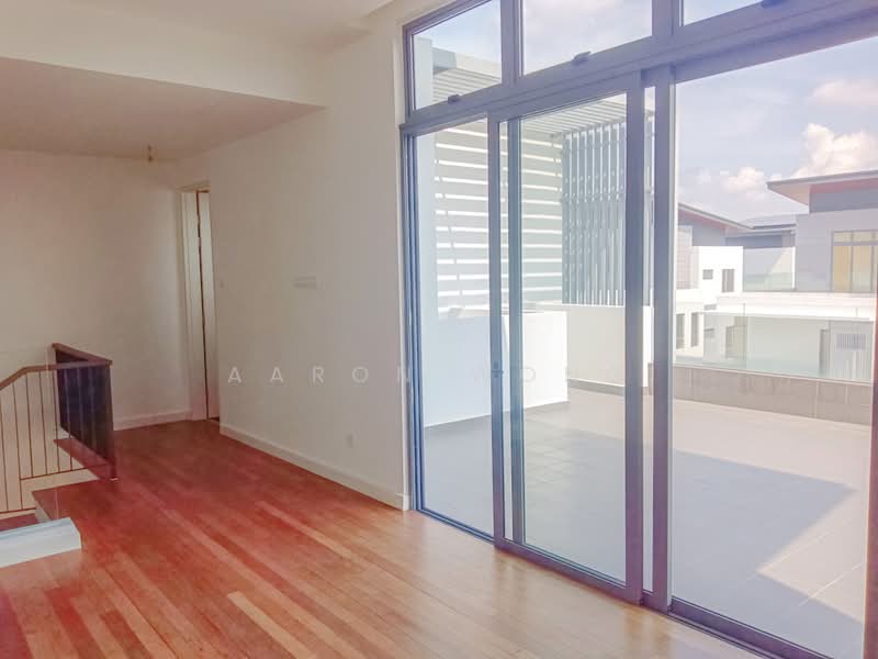 Semi-Detached House for Sale in Shah Alam (Selangor) - Aaron Wong - Balcony - PropertyGuru.com.my