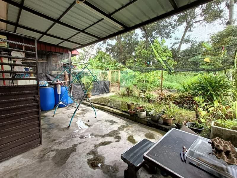 1-storey Terraced House for Sale in Telok Panglima Garang (Selangor) - Amni Manan - Exterior - PropertyGuru.com.my