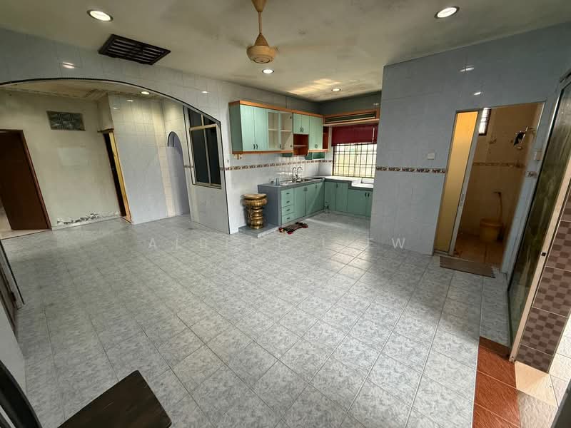 1-storey Terraced House for Sale in Pagoh (Johor) - Albert Liew - Kitchen - PropertyGuru.com.my