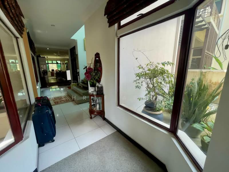 Semi-Detached House for Sale in Shah Alam (Selangor) - Ashraf Azwan - Entrance - PropertyGuru.com.my