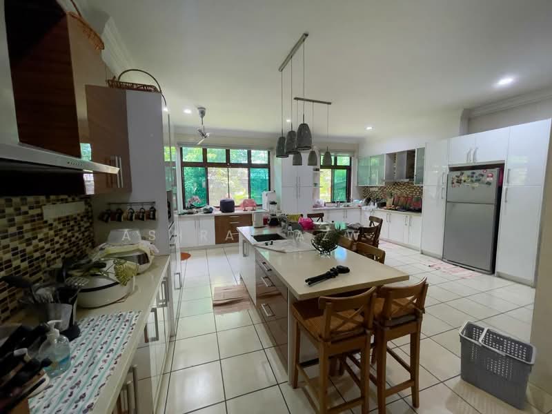 Semi-Detached House for Sale in Shah Alam (Selangor) - Ashraf Azwan - Kitchen - PropertyGuru.com.my