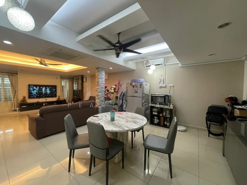 Rumah Teres 2 Tingkat untuk Dijual di SS19 (Subang Jaya) - Pearly Gan - Living Room - PropertyGuru.com.my