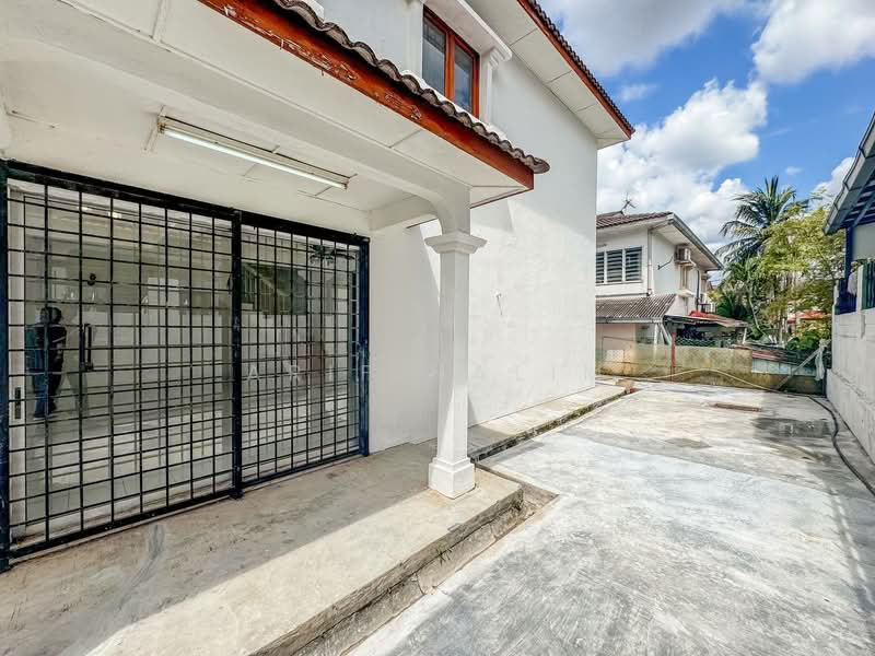 Semi-Detached House for Sale in Taman Taming Jaya (Balakong) - Arif Halim - PropertyGuru.com.my