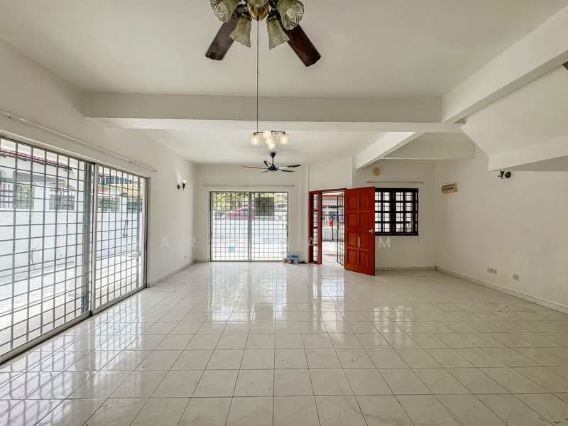 Semi-Detached House for Sale in Taman Taming Jaya (Balakong) - Arif Halim - PropertyGuru.com.my