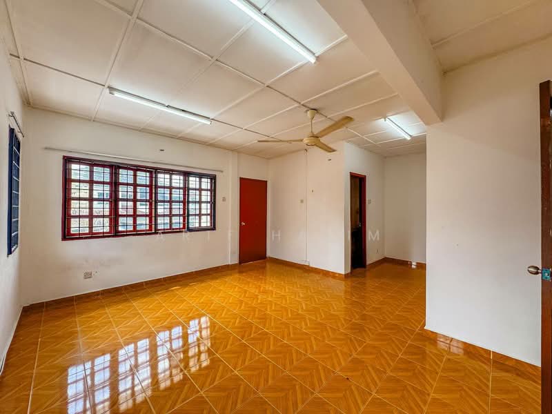 Semi-Detached House for Sale in Taman Taming Jaya (Balakong) - Arif Halim - PropertyGuru.com.my