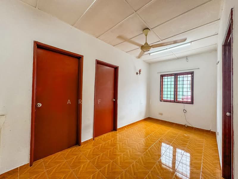 Semi-Detached House for Sale in Taman Taming Jaya (Balakong) - Arif Halim - PropertyGuru.com.my