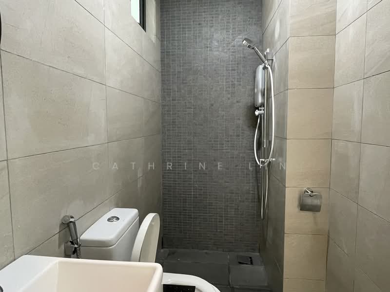 Pangsapuri untuk Disewa di D7 (D'Seven Lagoon Perdana) - Cathrine Lin - Bathroom - PropertyGuru.com.my