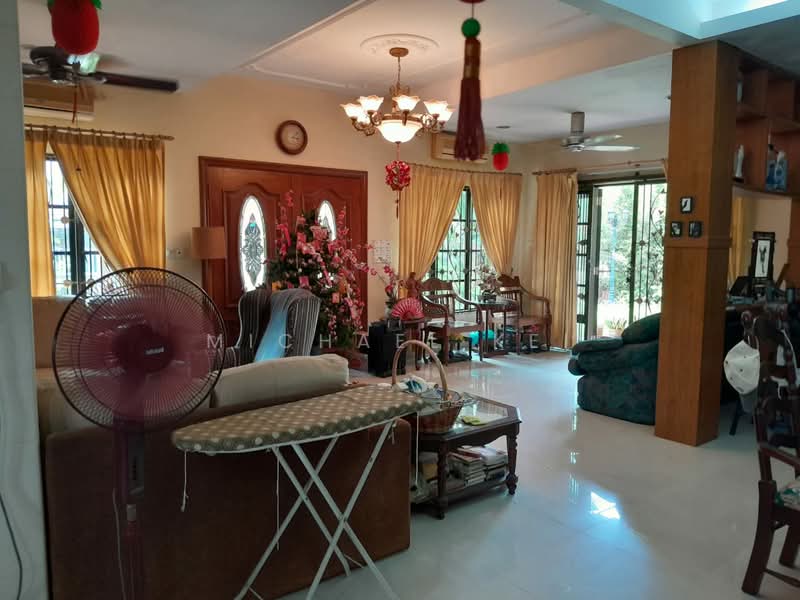 Rumah Teres 2 Tingkat untuk Dijual di BANDAR PUCHONG JAYA (Puchong) - Michael Kei - Living Room - PropertyGuru.com.my