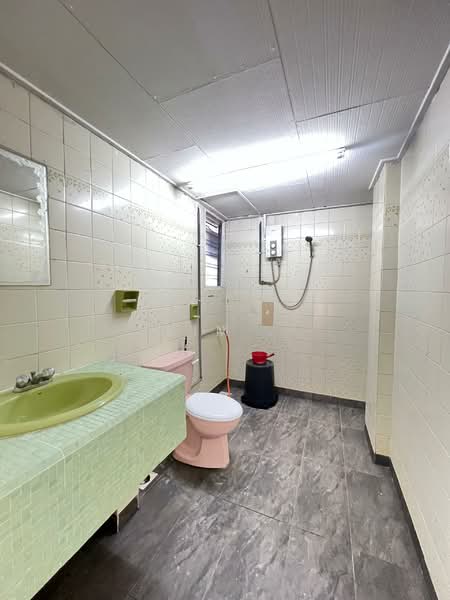 Service Residence for Rent at Paragon Suites @ CIQ - Kim . - Bathroom - PropertyGuru.com.my