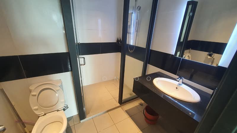 Kondominium untuk Disewa di Mansion One - Jason Ooi - Bathroom - PropertyGuru.com.my