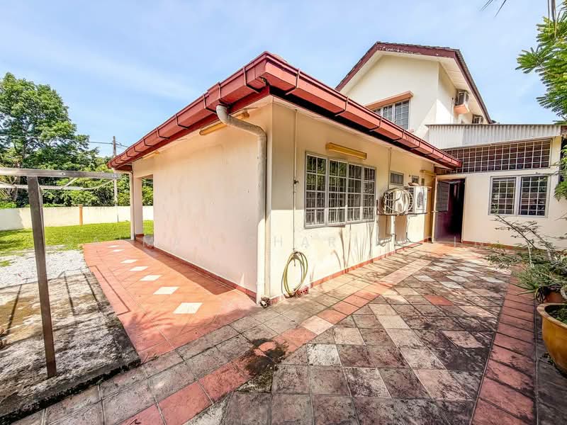 Semi-Detached House for Sale in Shah Alam (Selangor) - Salman Sharifudin - Exterior - PropertyGuru.com.my