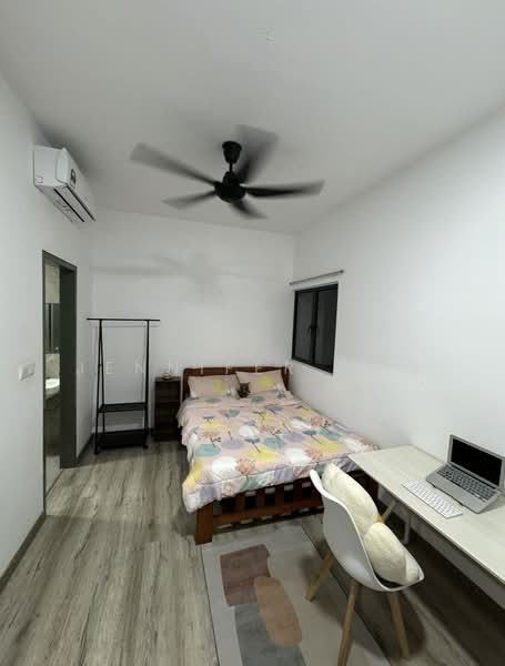 Kondominium untuk Disewa di The Herz - Jennifer Soo - Bedroom - PropertyGuru.com.my