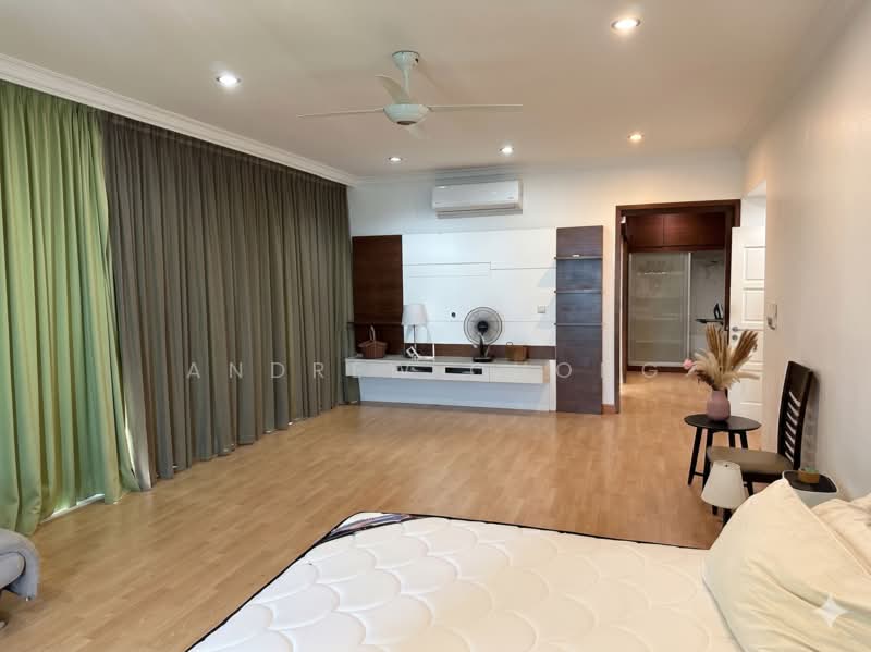 Kondominium untuk Disewa di The Cove Condominium - Andrew Chong - Bedroom - PropertyGuru.com.my