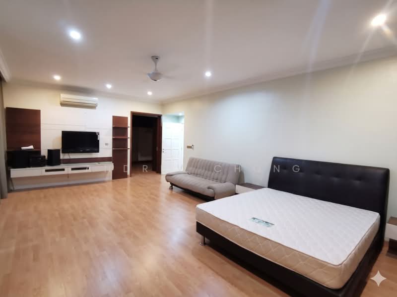 Kondominium untuk Disewa di The Cove Condominium - Andrew Chong - Living Room - PropertyGuru.com.my