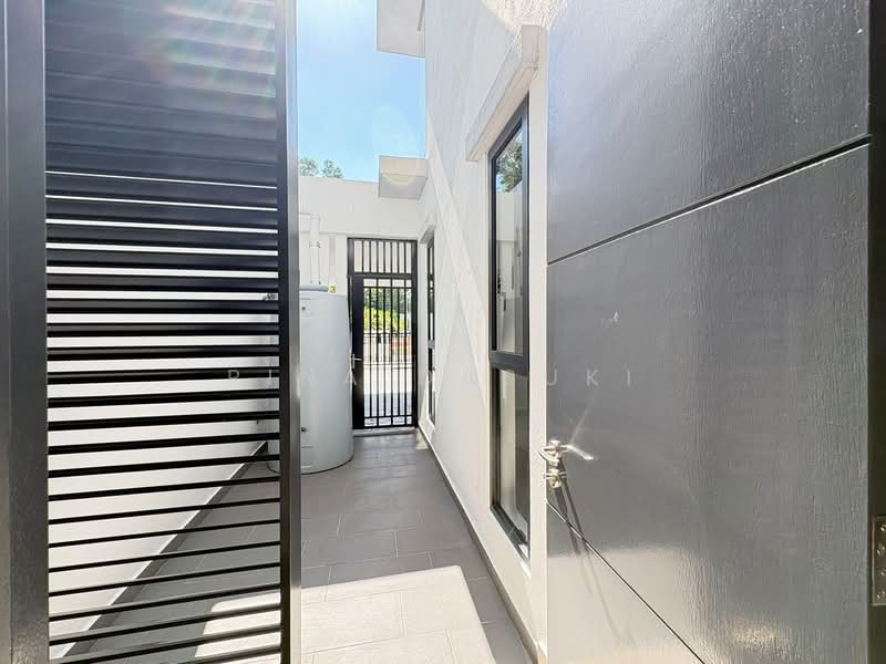 Rumah Teres 3 Tingkat untuk Dijual di Taman Melawati (Ulu Kelang) - Rina Dasuki - Exterior - PropertyGuru.com.my