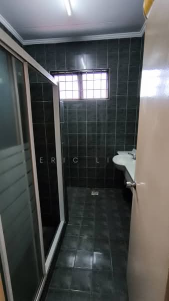 Rumah Teres 2.5 Tingkat untuk Disewa di Bandar Utama 10 (Bandar Utama) - Eric Lim - Bathroom - PropertyGuru.com.my