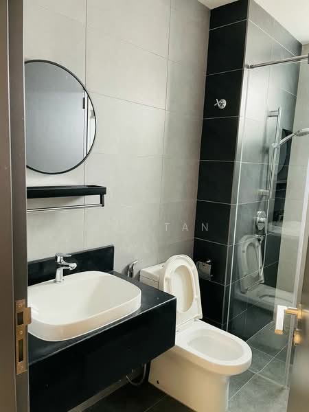 Servis Apartment untuk Disewa di Sunway Velocity TWO - Rex Tan - Bathroom - PropertyGuru.com.my