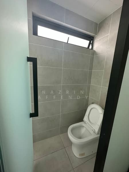Kondominium untuk Disewa di Subang Bestari - Nazrin Affendy - Bathroom - PropertyGuru.com.my