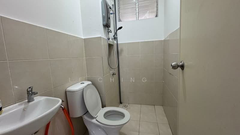 Apartment for Rent at Molek Ria - Le Ching . - Bathroom - PropertyGuru.com.my
