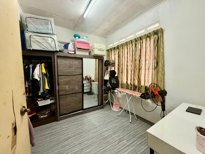 Rumah Teres 2 Tingkat untuk Dijual di Taman Cahaya Masai (Pasir Gudang) - Jessica Boey - Bedroom - PropertyGuru.com.my