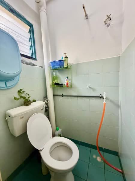 Rumah Teres 2 Tingkat untuk Dijual di Taman Cahaya Masai (Pasir Gudang) - Jessica Boey - Bathroom - PropertyGuru.com.my