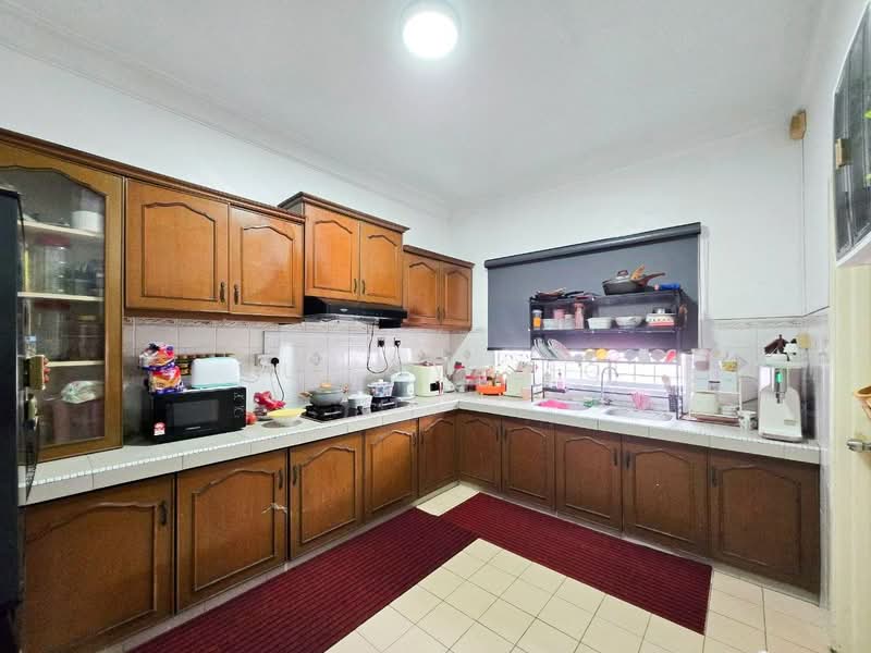 Terraced House for Sale in Bandar Kinrara Seksyen 5 (Bandar Kinrara) - Zul Syafiq - Kitchen - PropertyGuru.com.my