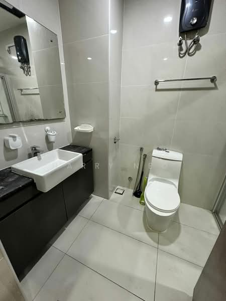 Condominium for Sale at Royal Strand @ Country Garden Danga Bay - Harry Neo - Bathroom - PropertyGuru.com.my