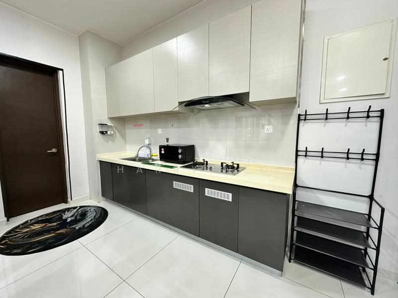 Condominium for Sale at Royal Strand @ Country Garden Danga Bay - Harry Neo - Kitchen - PropertyGuru.com.my