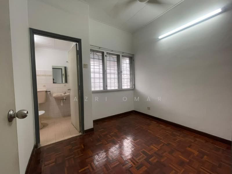 2-storey Terraced House for Sale in Usj 3 (Subang Jaya) - Fazri Omar - PropertyGuru.com.my