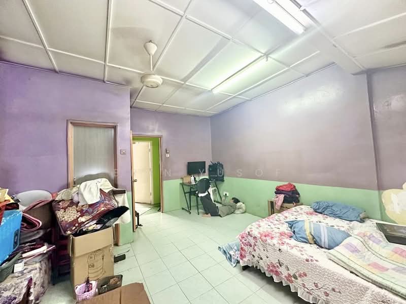 Rumah Teres 2 Tingkat untuk Dijual di Sungai Buloh (Selangor) - Erin Yusof - Living Room - PropertyGuru.com.my