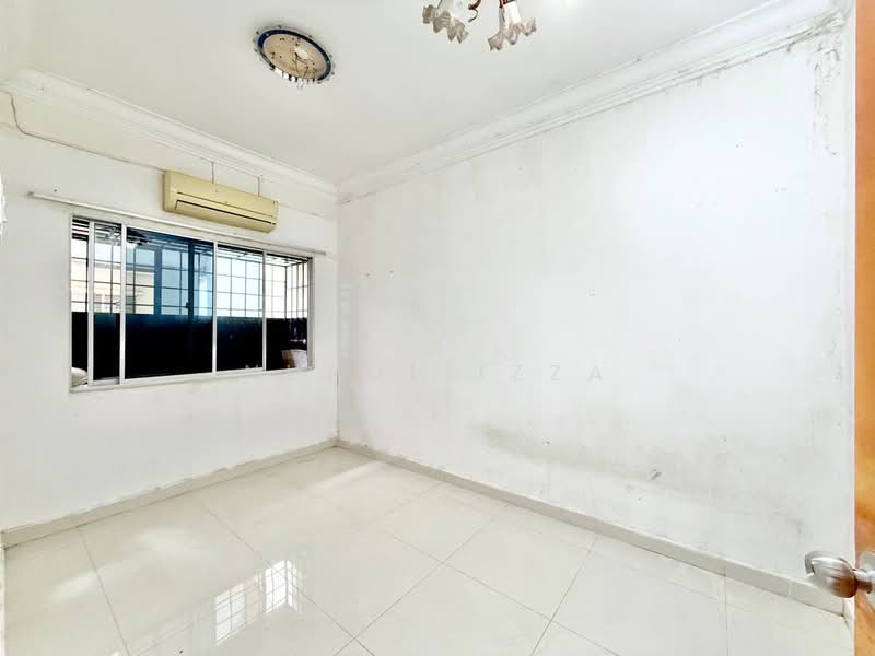 Pangsapuri untuk Dijual di Suria Apartment, Taman Medan - Nurul Izza - PropertyGuru.com.my