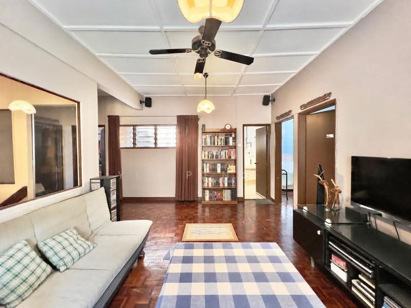 Rumah Berkembar untuk Dijual di Taman Tun Dr Ismail (Kuala Lumpur) - Yin Peng . - Living Room - PropertyGuru.com.my