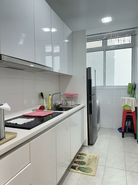 Service Residence for Sale at Paragon Residences @ Straits View - Regina Khor - PropertyGuru.com.my